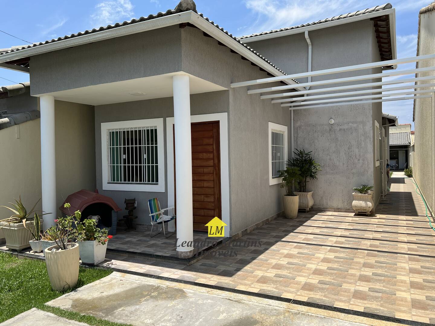Casa à venda com 3 quartos, 300m² - Foto 2