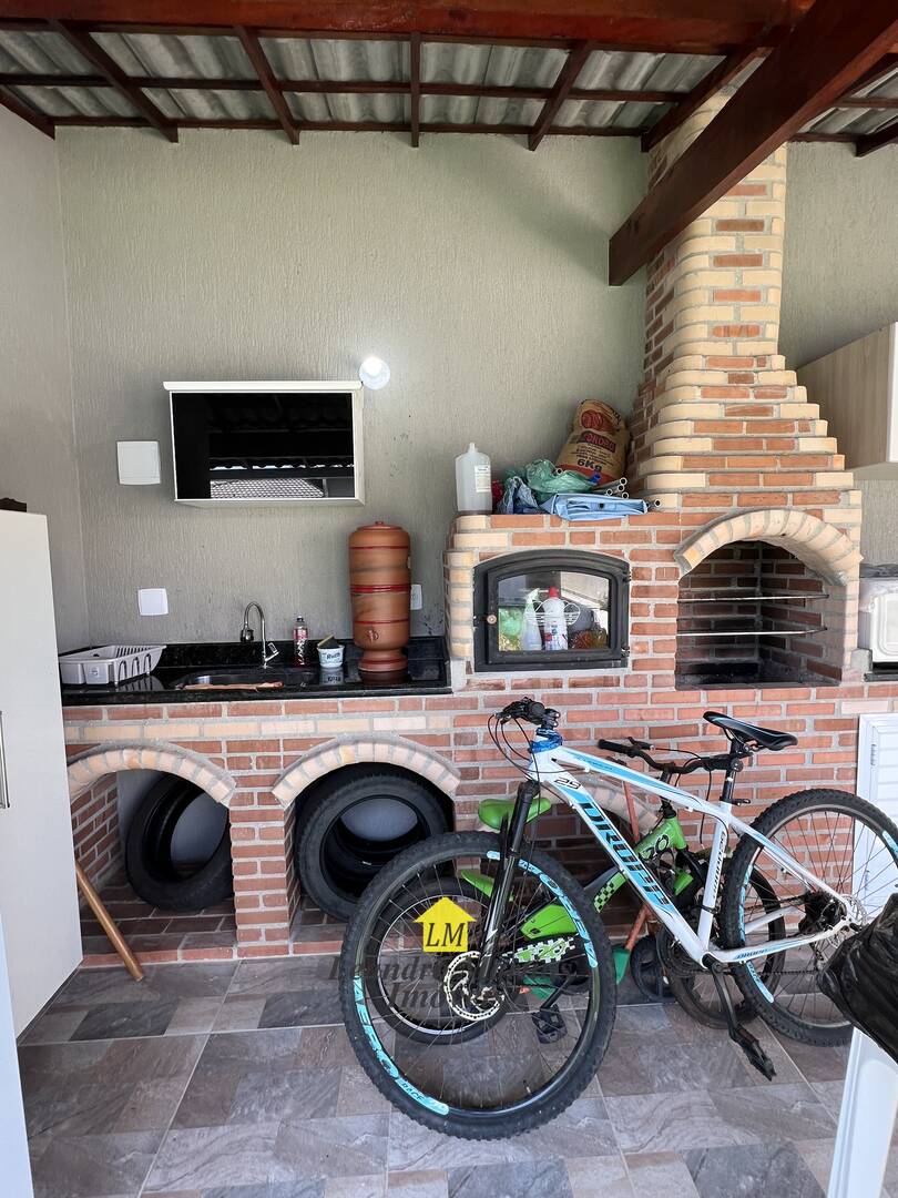 Casa à venda com 3 quartos, 300m² - Foto 16