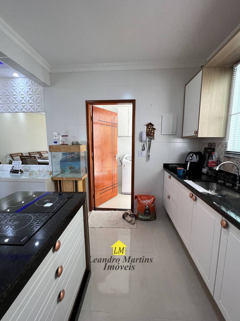Casa à venda com 3 quartos, 300m² - Foto 38