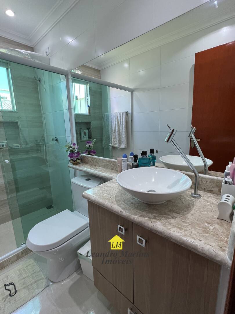 Casa à venda com 3 quartos, 300m² - Foto 54