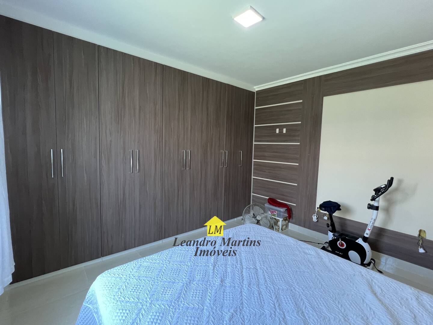 Casa à venda com 3 quartos, 300m² - Foto 57